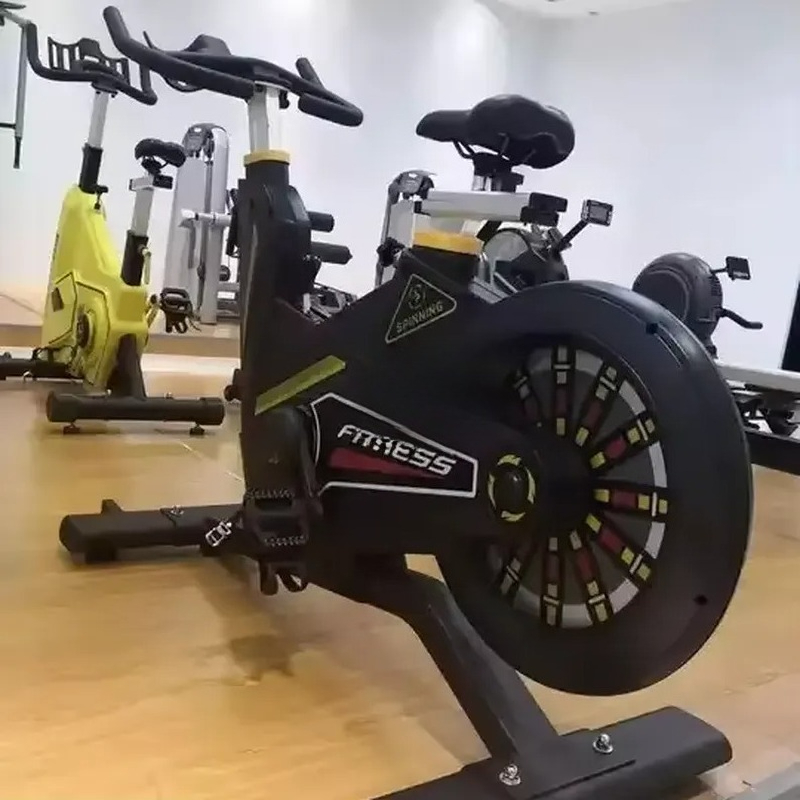 دراجة تمارين داخلية تجارية بنظ - مراجعة Home Gym Bike وسعره